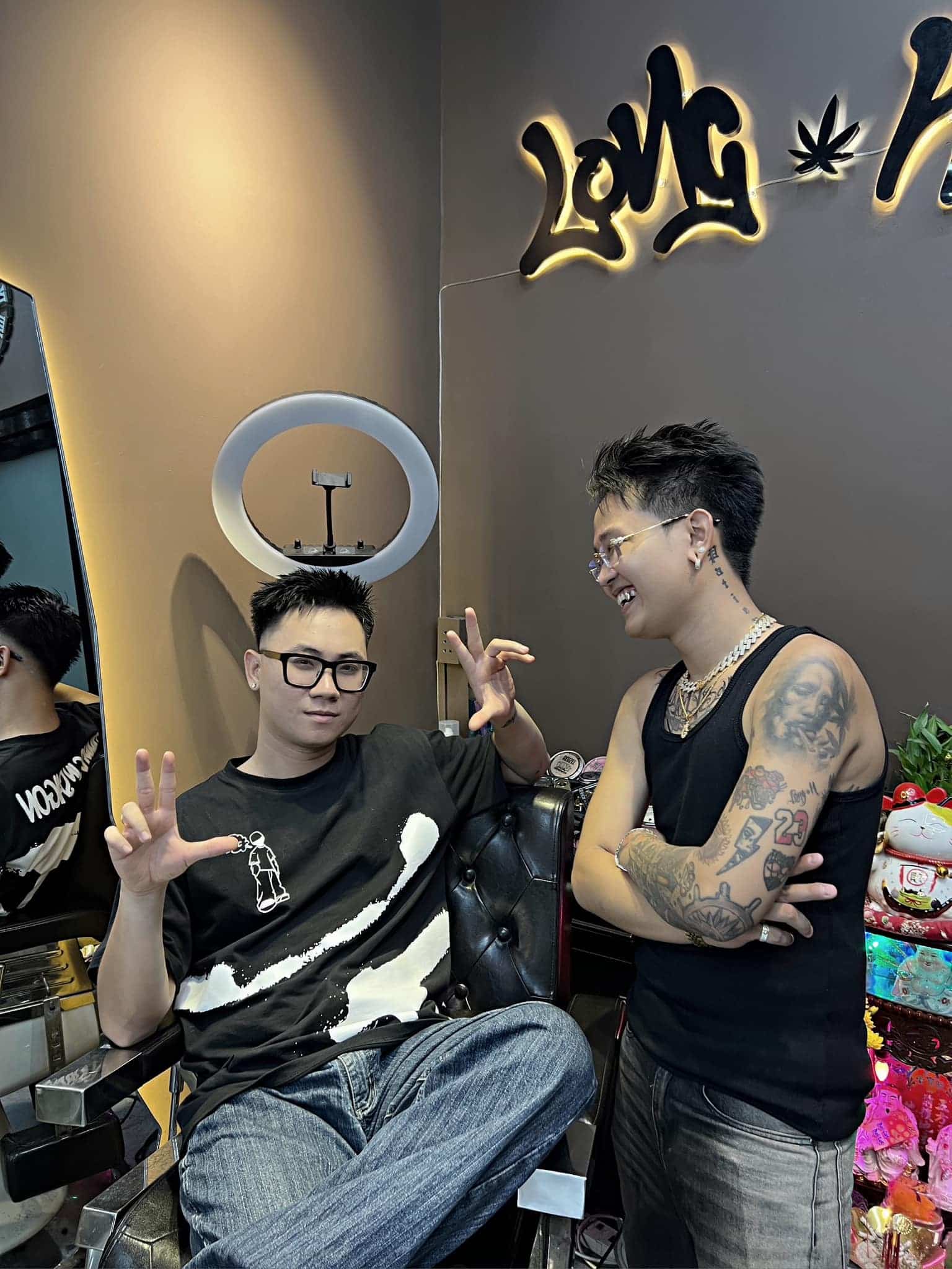 đơn vị LongH SaiGon BarBer