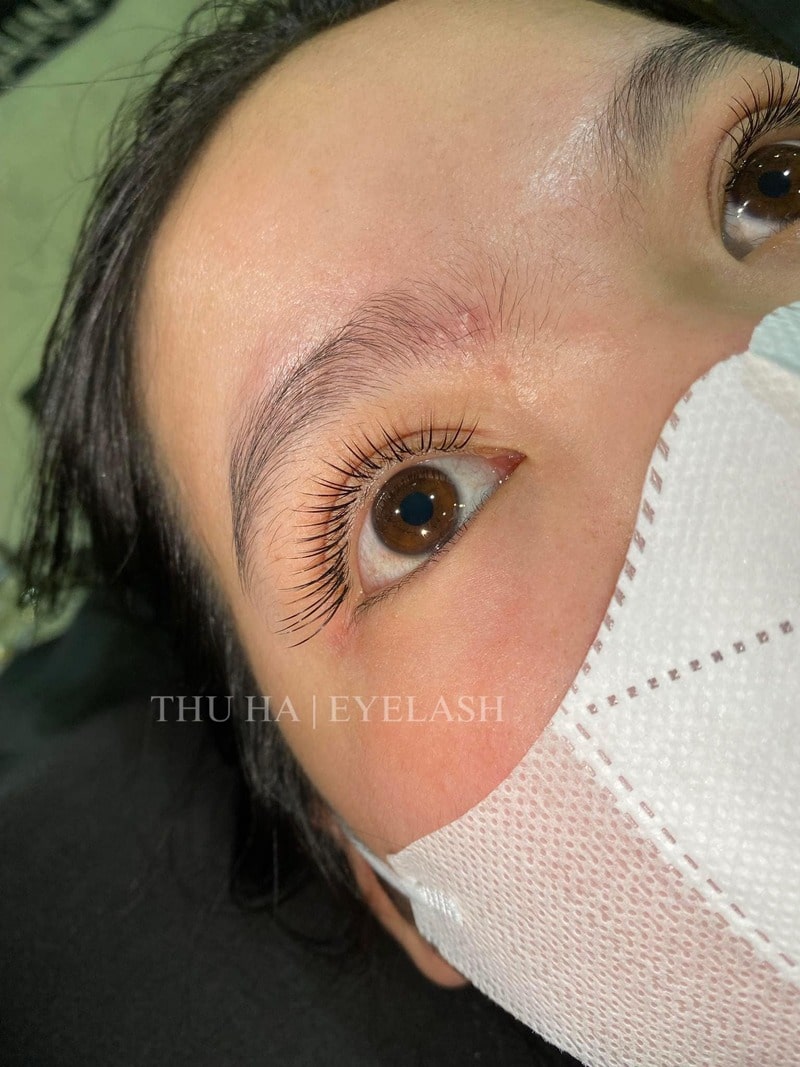 Thu Hà Eyelash