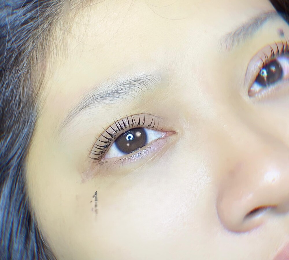 Khánh Ly Eyelash