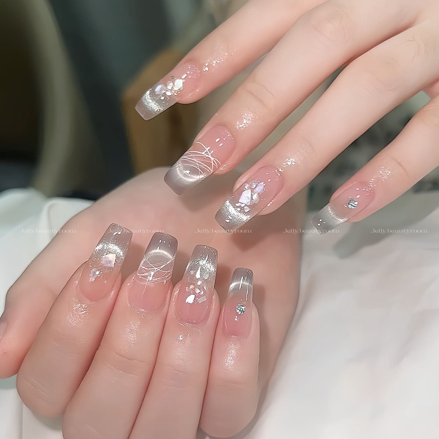 tiệm làm nail ở Bình Dương