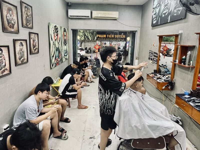 Tiệm cắt tóc nam Việt Dũng BarBer