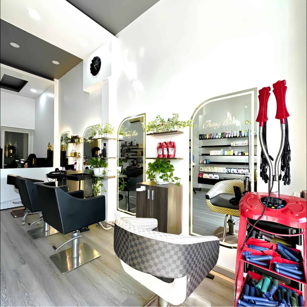 Salon Trung