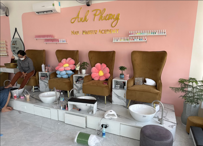 tiệm làm nails ở Bình Phước