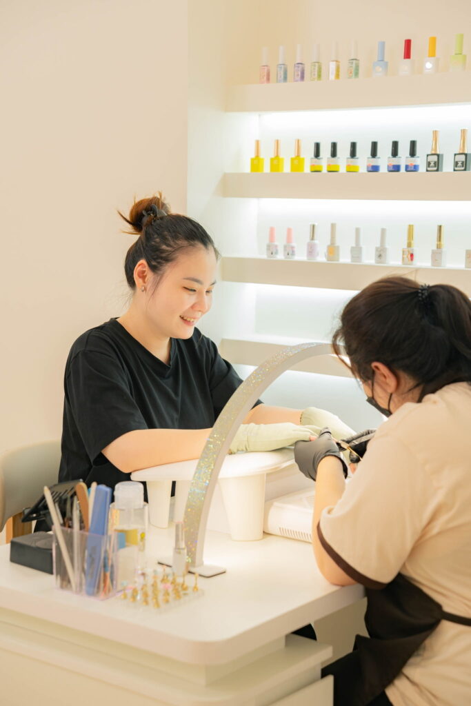 nail phường xuân hòa